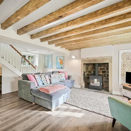 Sunnyside Cottage, Grewelthorpe, *