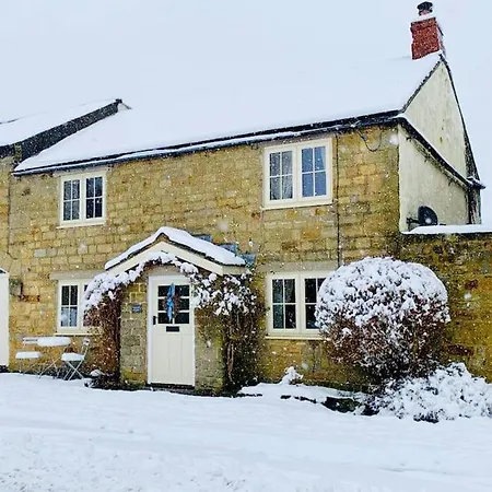 Dom wakacyjny Sunnyside Cottage, Grewelthorpe, *